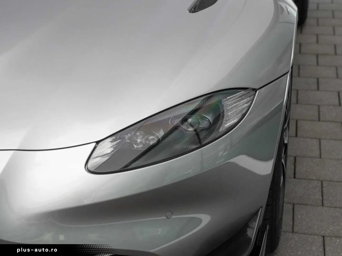 ASTON MARTIN V8 Vantage Roadster F1 Edition Q Special Farbe