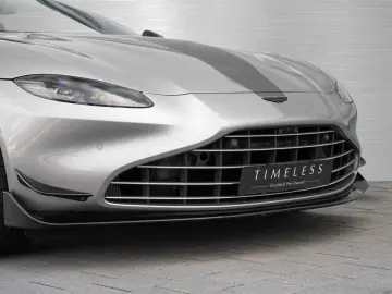 ASTON MARTIN V8 Vantage Roadster F1 Edition Q Special Farbe