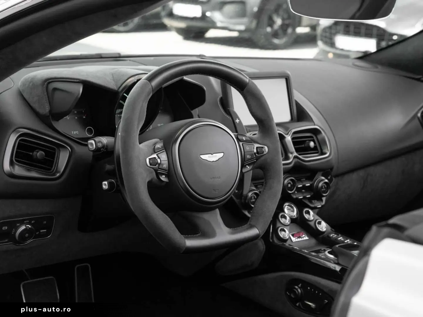 ASTON MARTIN V8 Vantage Roadster F1 Edition Q Special Farbe