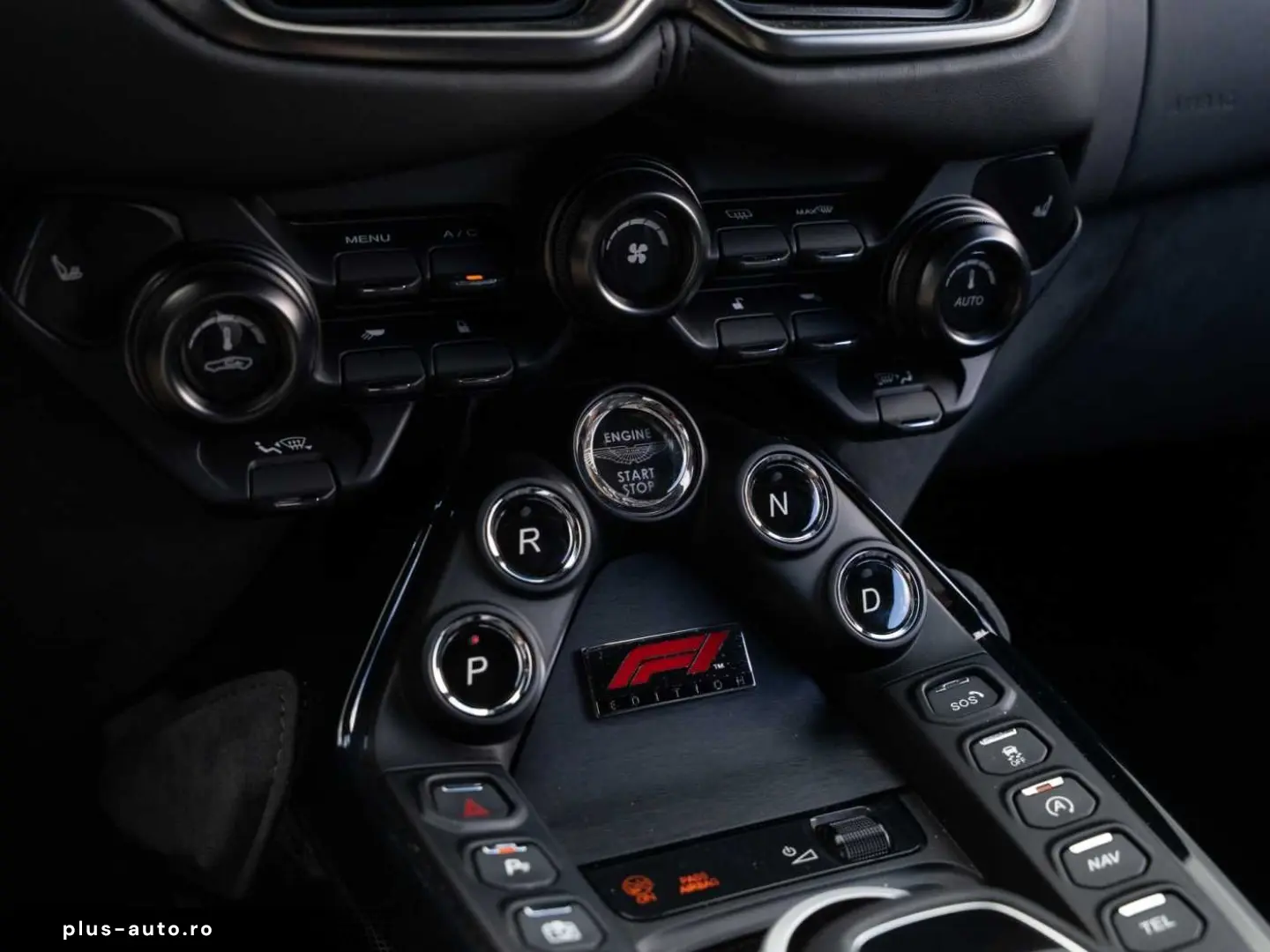 ASTON MARTIN V8 Vantage Roadster F1 Edition Q Special Farbe
