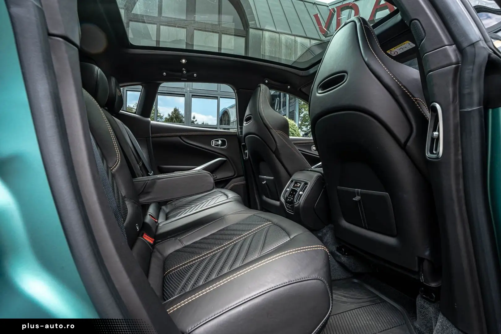 ASTON MARTIN DBX707 Ceramic Brakes   23 Inch   4x Vent.Seats