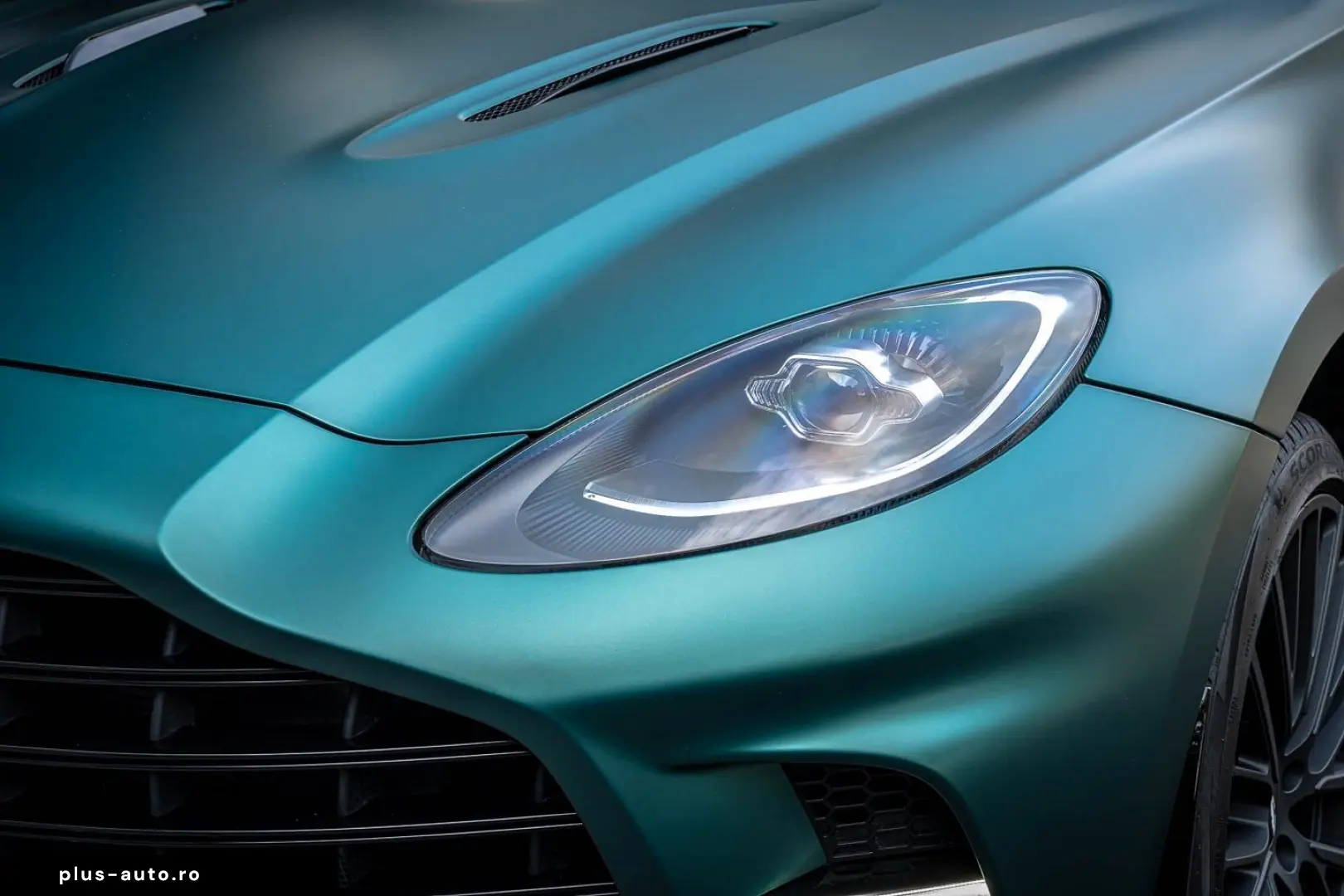 ASTON MARTIN DBX707 Ceramic Brakes   23 Inch   4x Vent.Seats