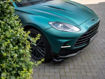 ASTON MARTIN DBX707 Ceramic Brakes   23 Inch   4x Vent.Seats