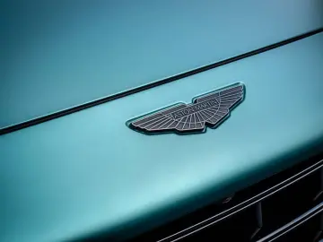 ASTON MARTIN DBX707 Ceramic Brakes   23 Inch   4x Vent.Seats