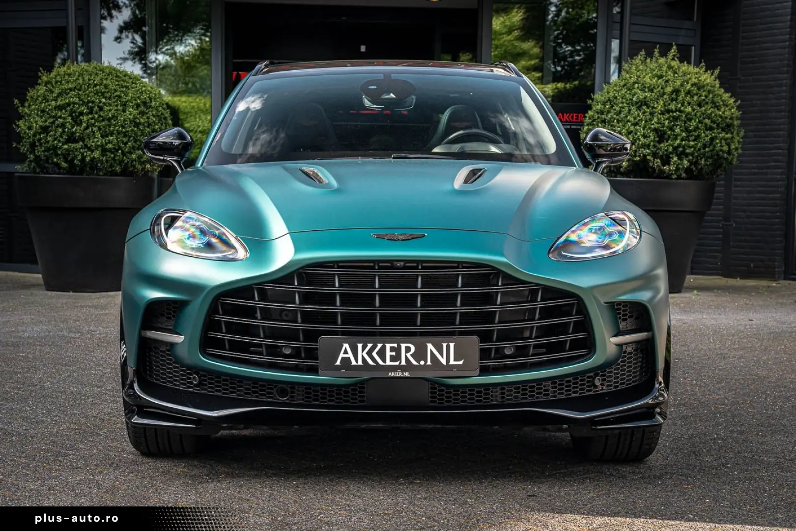 ASTON MARTIN DBX707 Ceramic Brakes   23 Inch   4x Vent.Seats