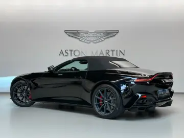 ASTON MARTIN Roadster