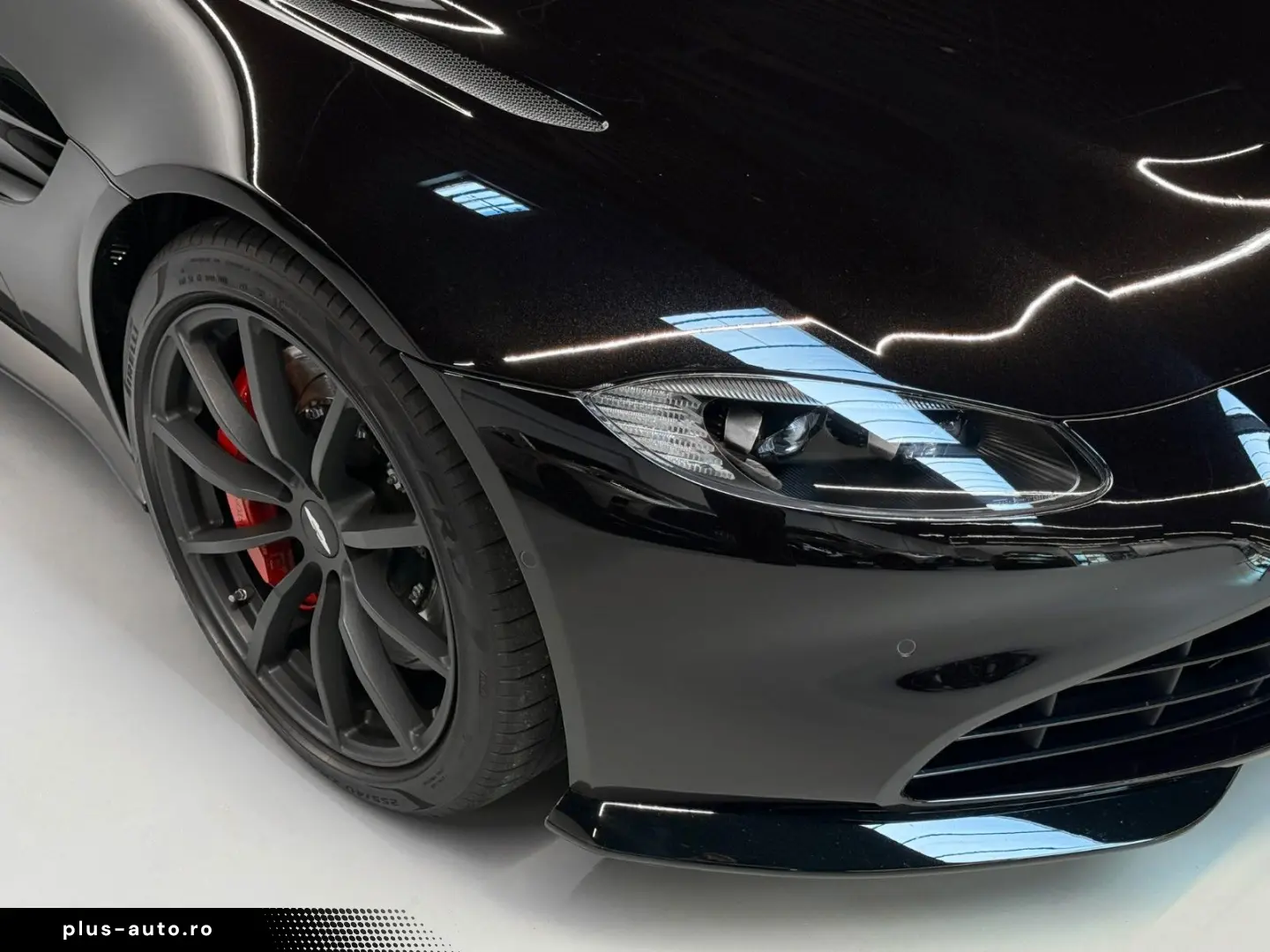 ASTON MARTIN Roadster
