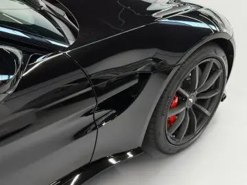 ASTON MARTIN Roadster