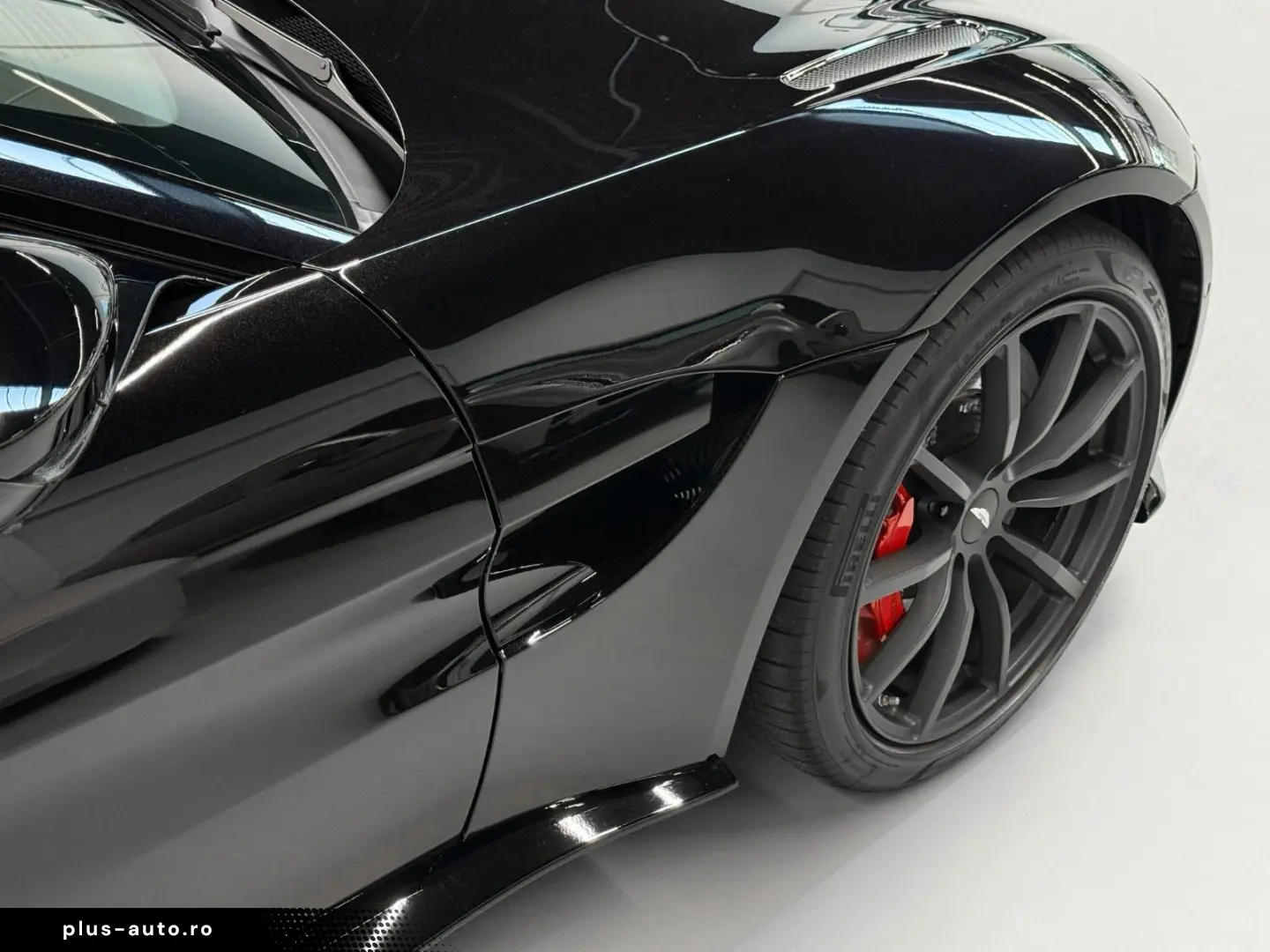 ASTON MARTIN Roadster