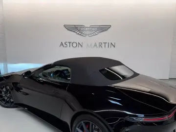 ASTON MARTIN Roadster