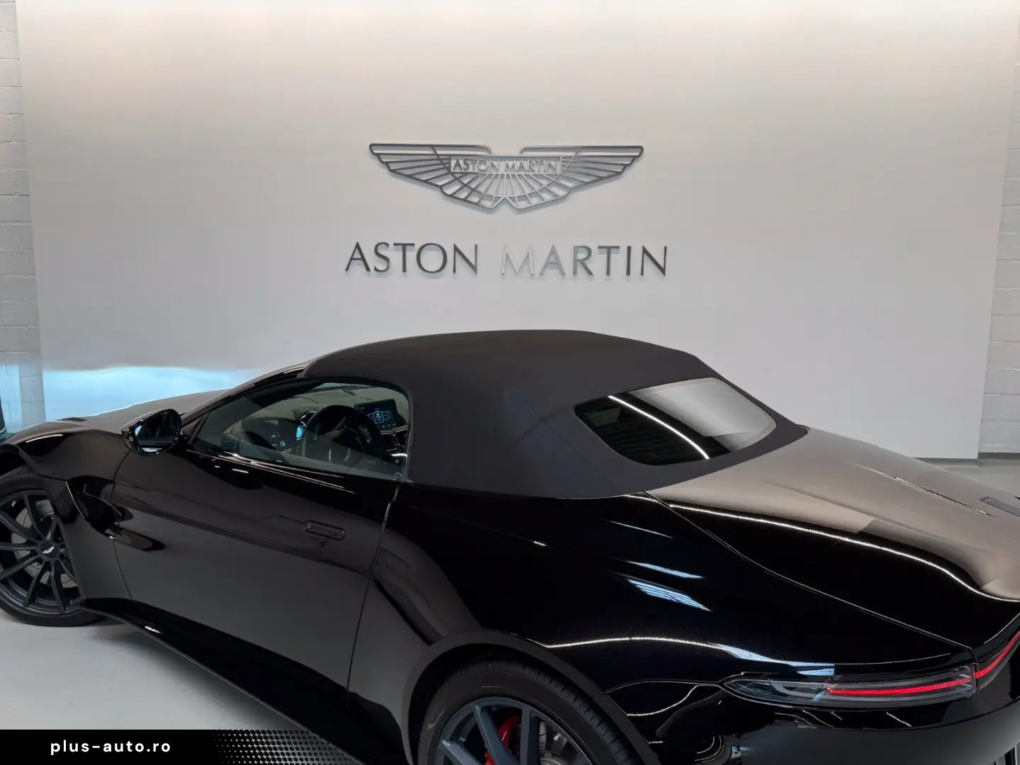 ASTON MARTIN Roadster