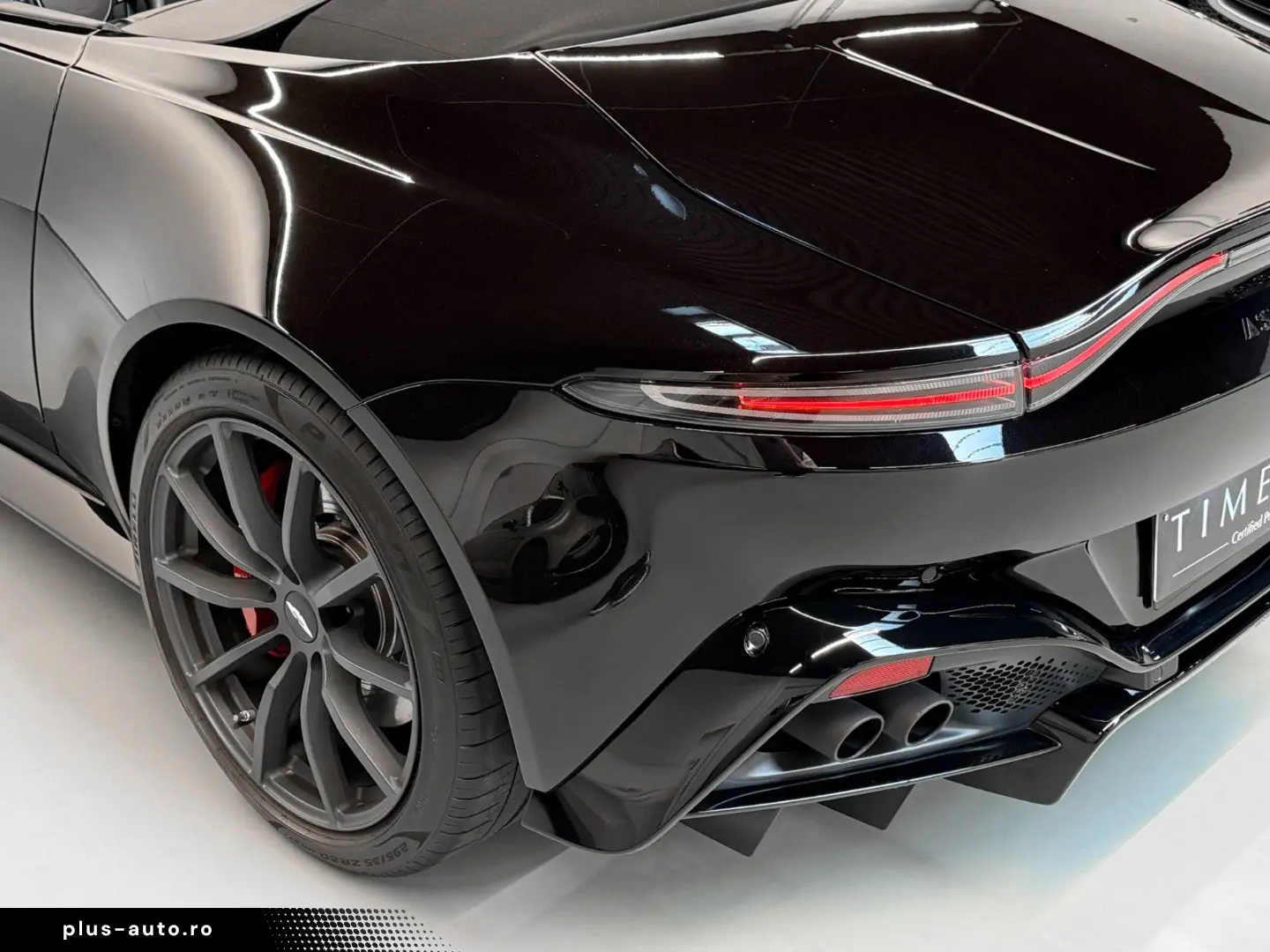 ASTON MARTIN Roadster