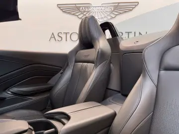 ASTON MARTIN Roadster