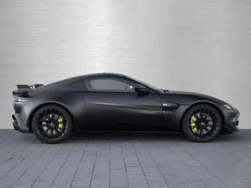 ASTON MARTIN V8 Vantage F1 Edition Carbon