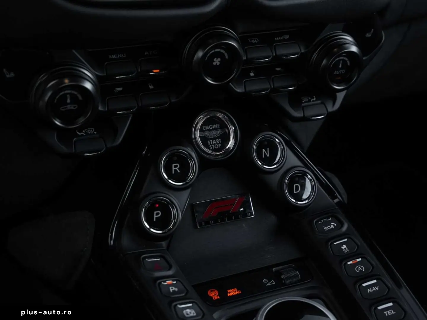 ASTON MARTIN V8 Vantage F1 Edition Carbon