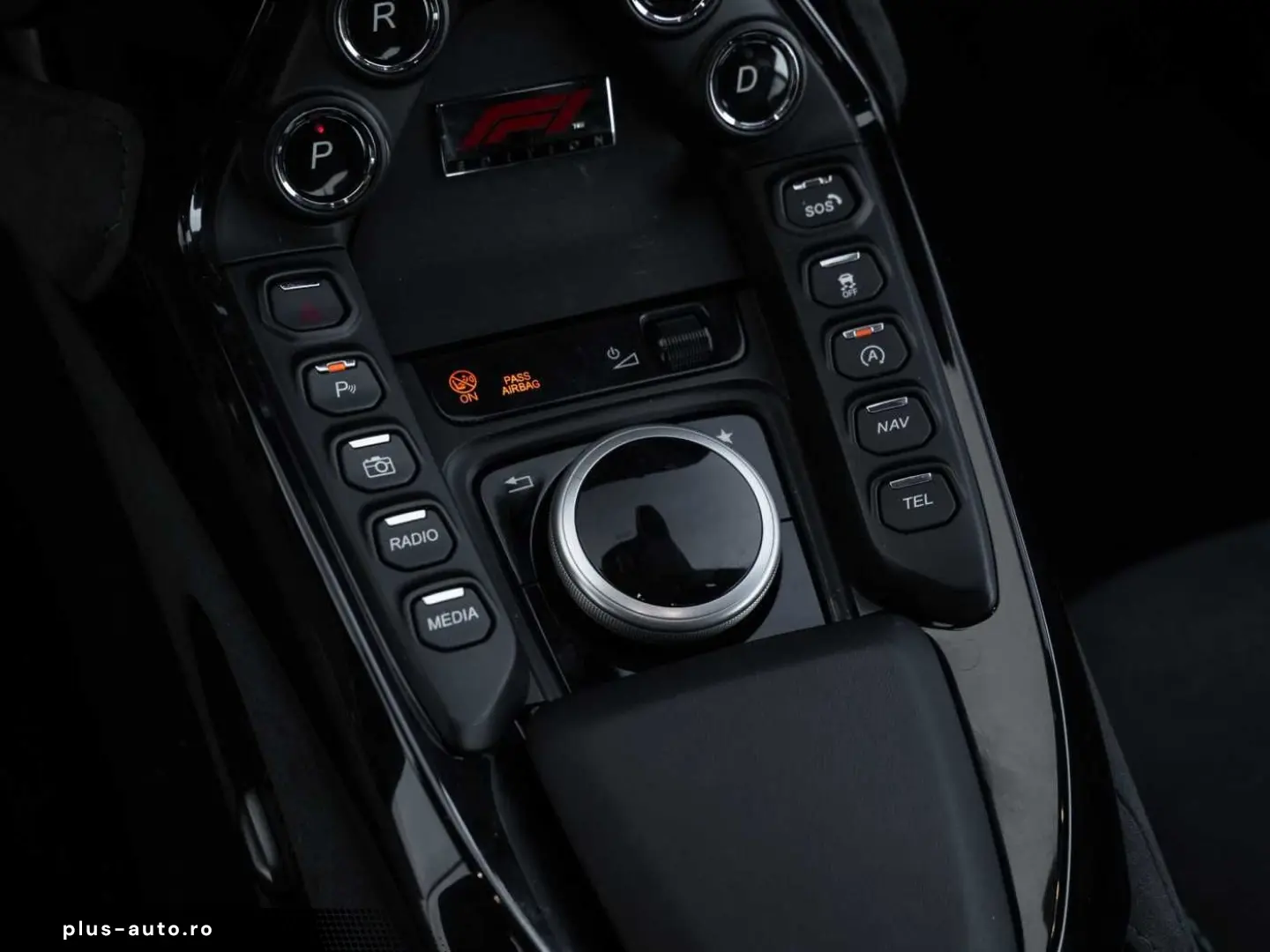 ASTON MARTIN V8 Vantage F1 Edition Carbon