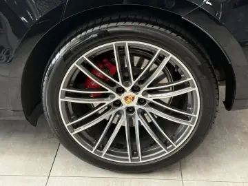 PORSCHE Macan GTS PANO STANDHEIZUNG S-Lüftung