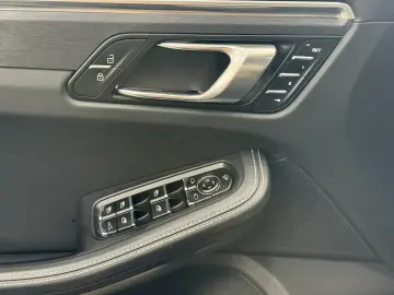 PORSCHE Macan GTS PANO STANDHEIZUNG S-Lüftung
