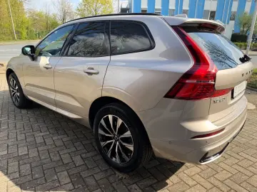 VOLVO XC60 B5 AWD Plus Dark