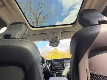VOLVO XC60 B5 AWD Plus Dark