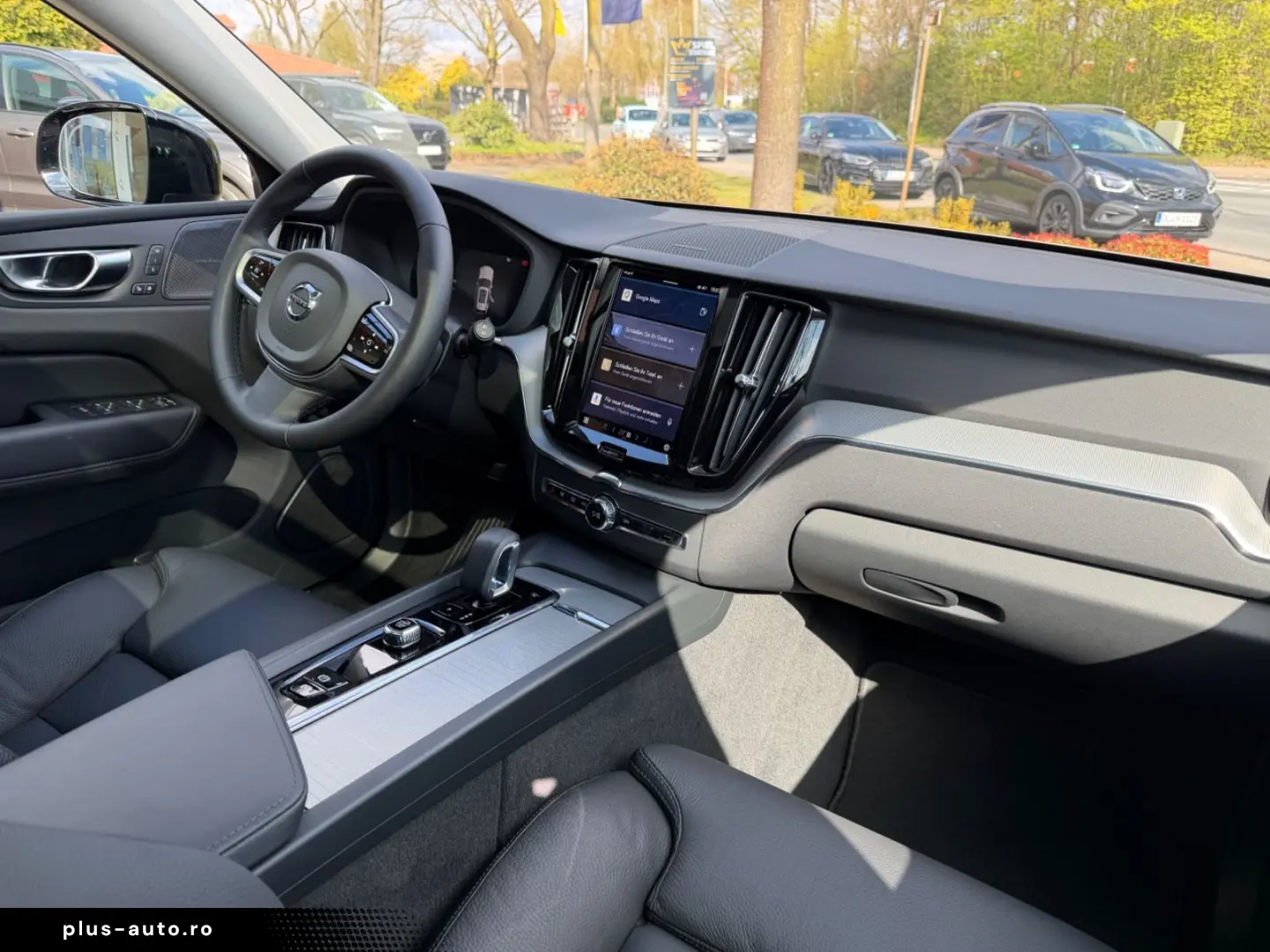 VOLVO XC60 B5 AWD Plus Dark