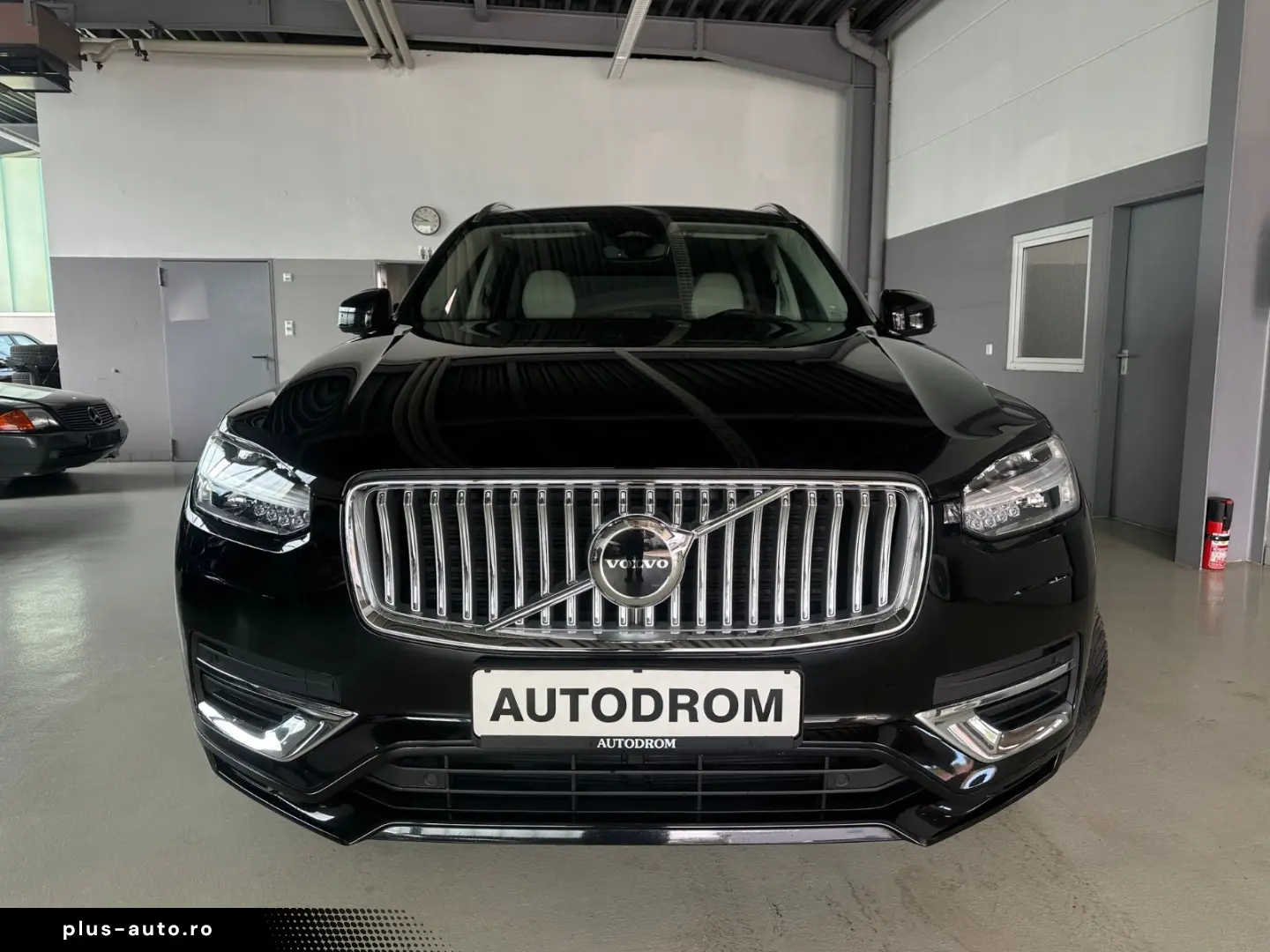VOLVO XC90 Plus Bright AWD B5 7-Sitzer HarmanKardon