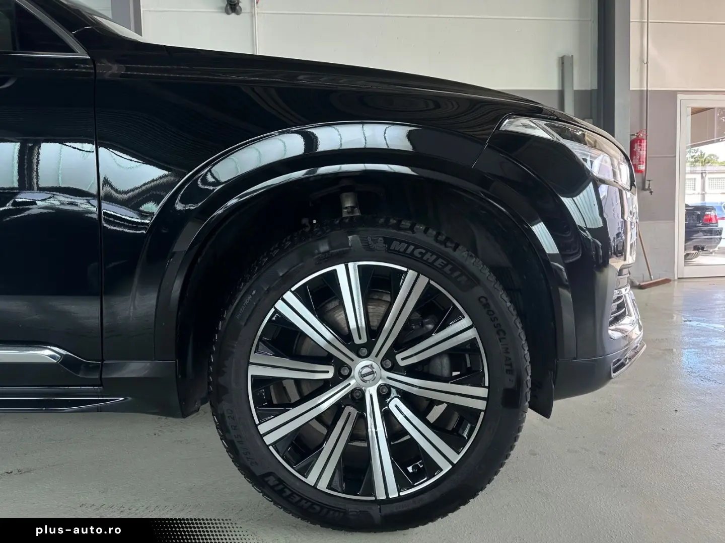 VOLVO XC90 Plus Bright AWD B5 7-Sitzer HarmanKardon