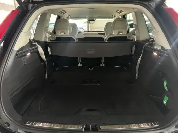 VOLVO XC90 Plus Bright AWD B5 7-Sitzer HarmanKardon
