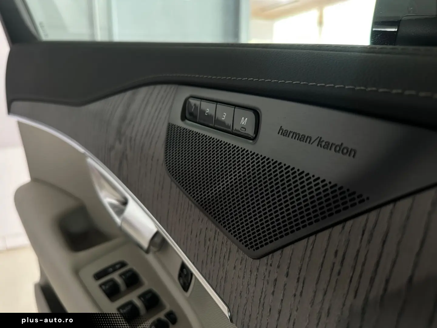 VOLVO XC90 Plus Bright AWD B5 7-Sitzer HarmanKardon
