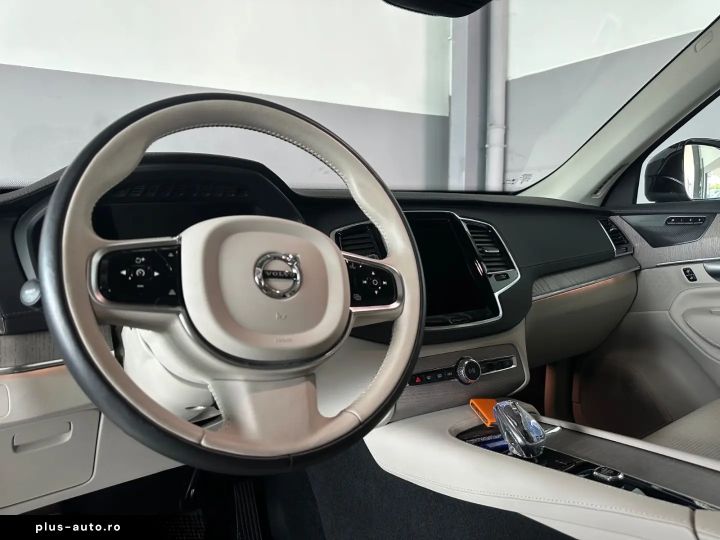 VOLVO XC90 Plus Bright AWD B5 7-Sitzer HarmanKardon