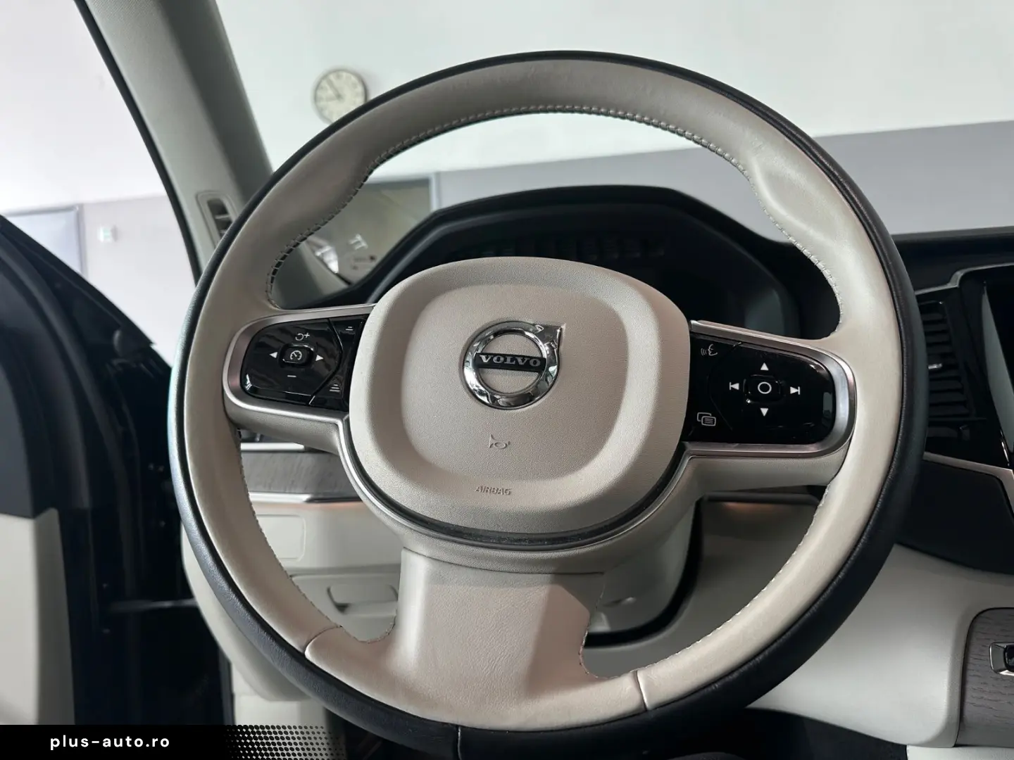 VOLVO XC90 Plus Bright AWD B5 7-Sitzer HarmanKardon