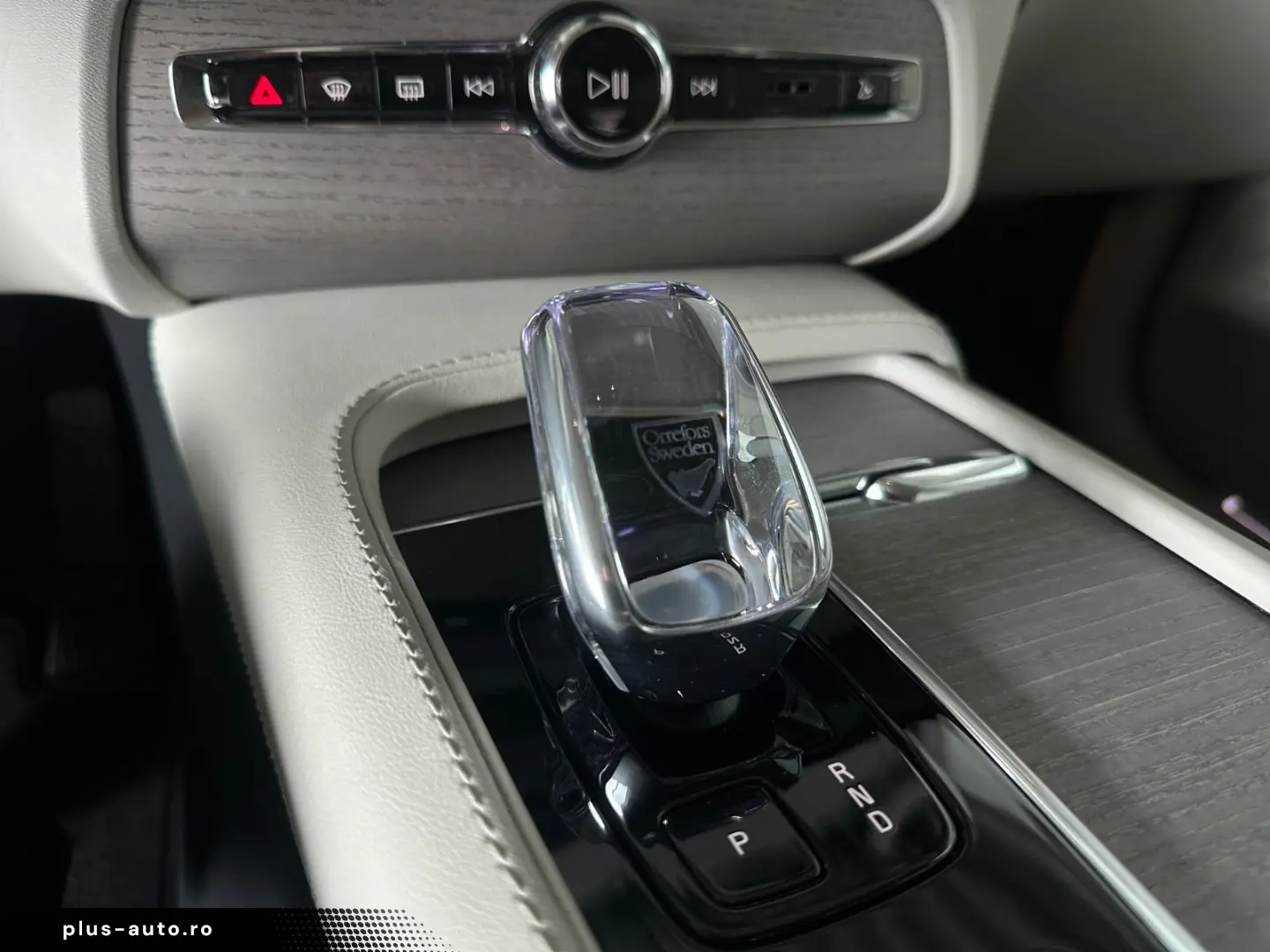 VOLVO XC90 Plus Bright AWD B5 7-Sitzer HarmanKardon