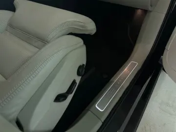 VOLVO XC90 Plus Bright AWD B5 7-Sitzer HarmanKardon