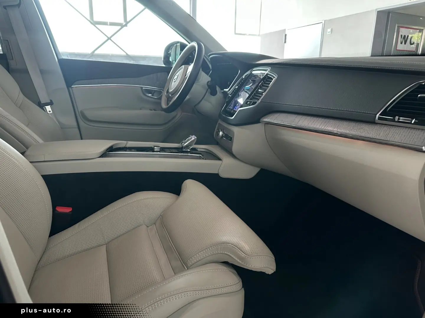 VOLVO XC90 Plus Bright AWD B5 7-Sitzer HarmanKardon
