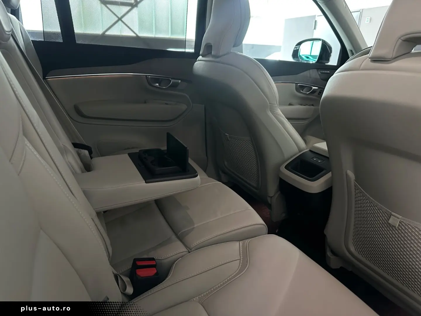 VOLVO XC90 Plus Bright AWD B5 7-Sitzer HarmanKardon