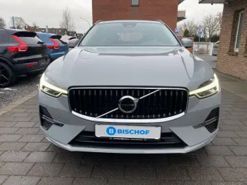 VOLVO XC60 B5 Core MHEV AWD HarmanKardon Memory Sitze