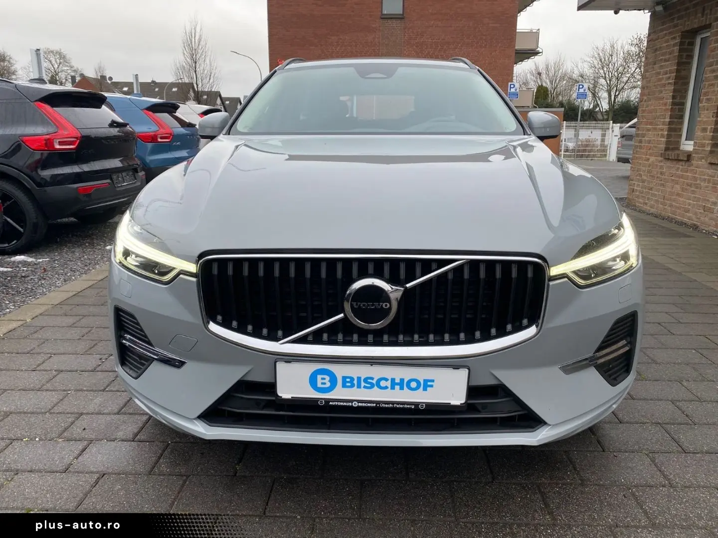 VOLVO XC60 B5 Core MHEV AWD HarmanKardon Memory Sitze