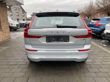 VOLVO XC60 B5 Core MHEV AWD HarmanKardon Memory Sitze