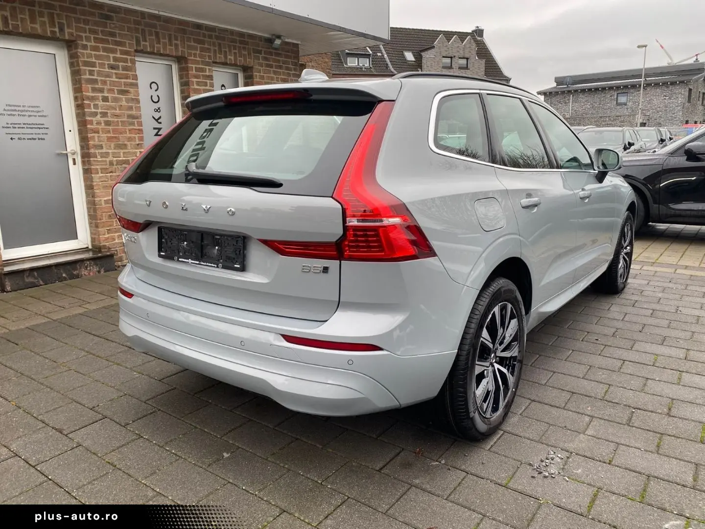 VOLVO XC60 B5 Core MHEV AWD HarmanKardon Memory Sitze