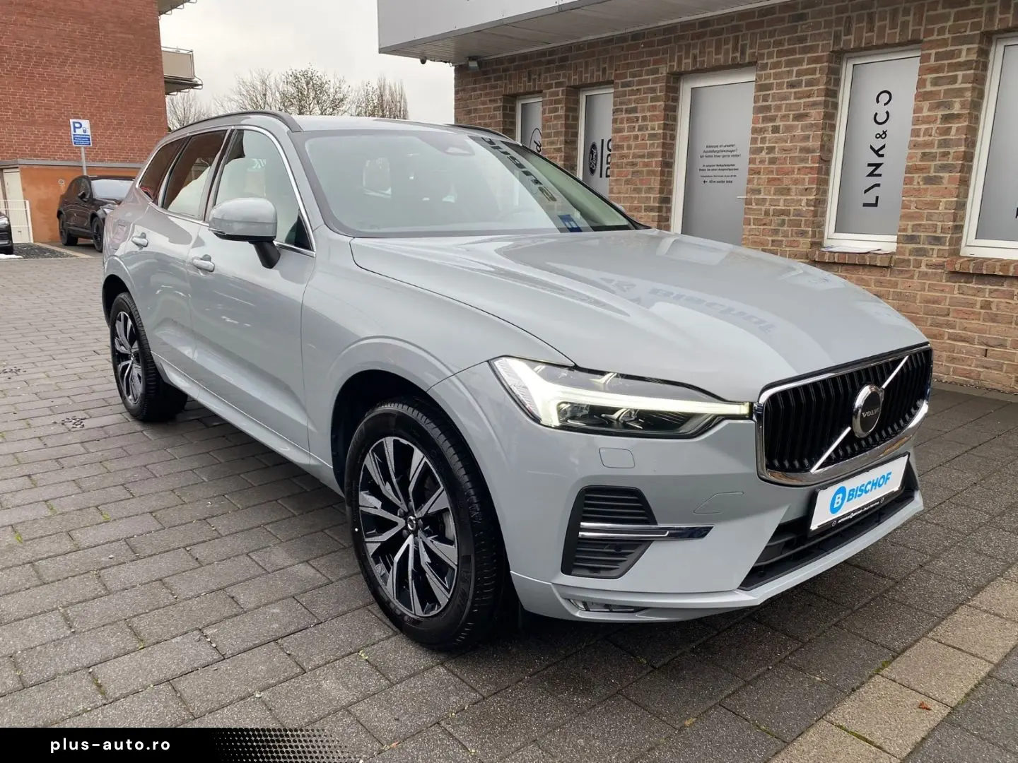 VOLVO XC60 B5 Core MHEV AWD HarmanKardon Memory Sitze