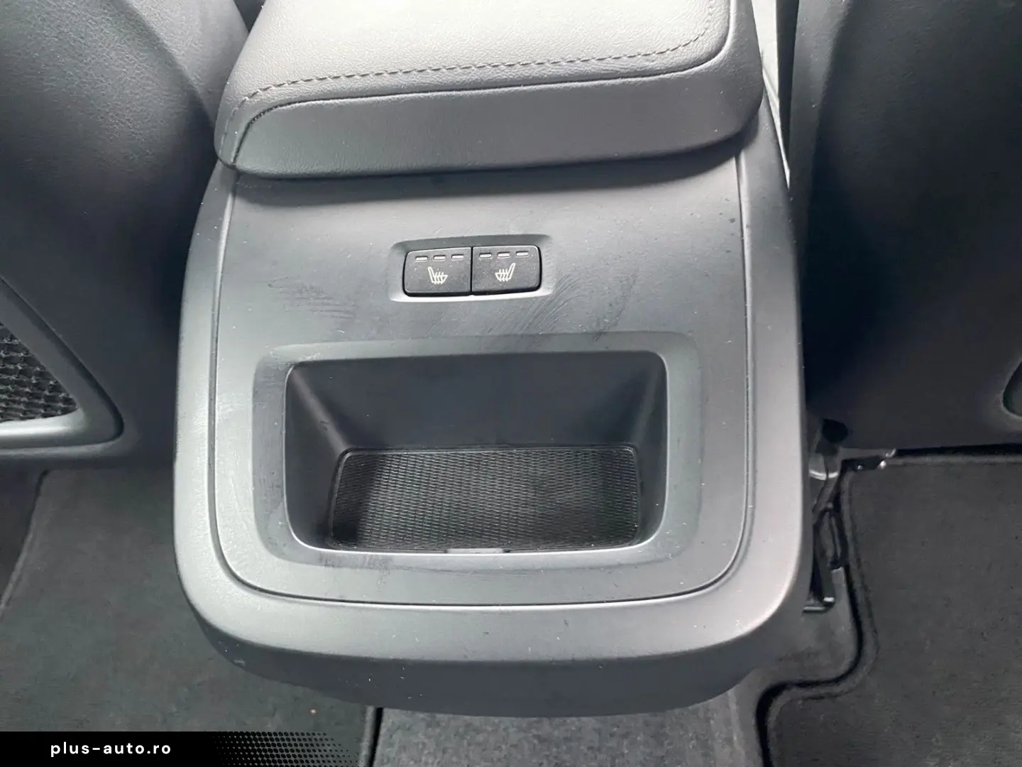 VOLVO XC60 B5 Core MHEV AWD HarmanKardon Memory Sitze