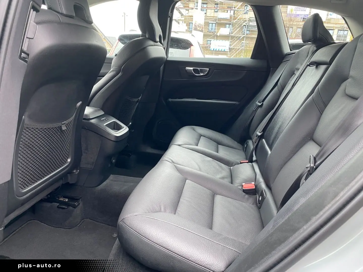 VOLVO XC60 B5 Core MHEV AWD HarmanKardon Memory Sitze