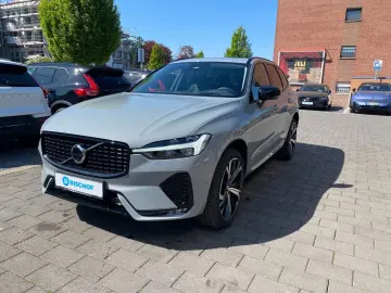 VOLVO XC60 B5 Ultra Dark AWD MHEV Memory Sitze 360 Gra