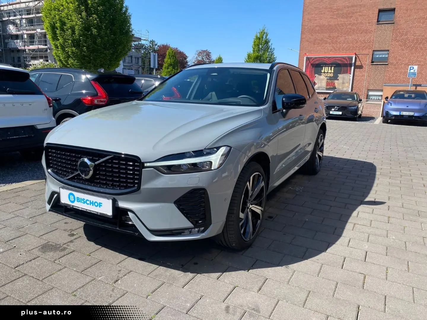 VOLVO XC60 B5 Ultra Dark AWD MHEV Memory Sitze 360 Gra