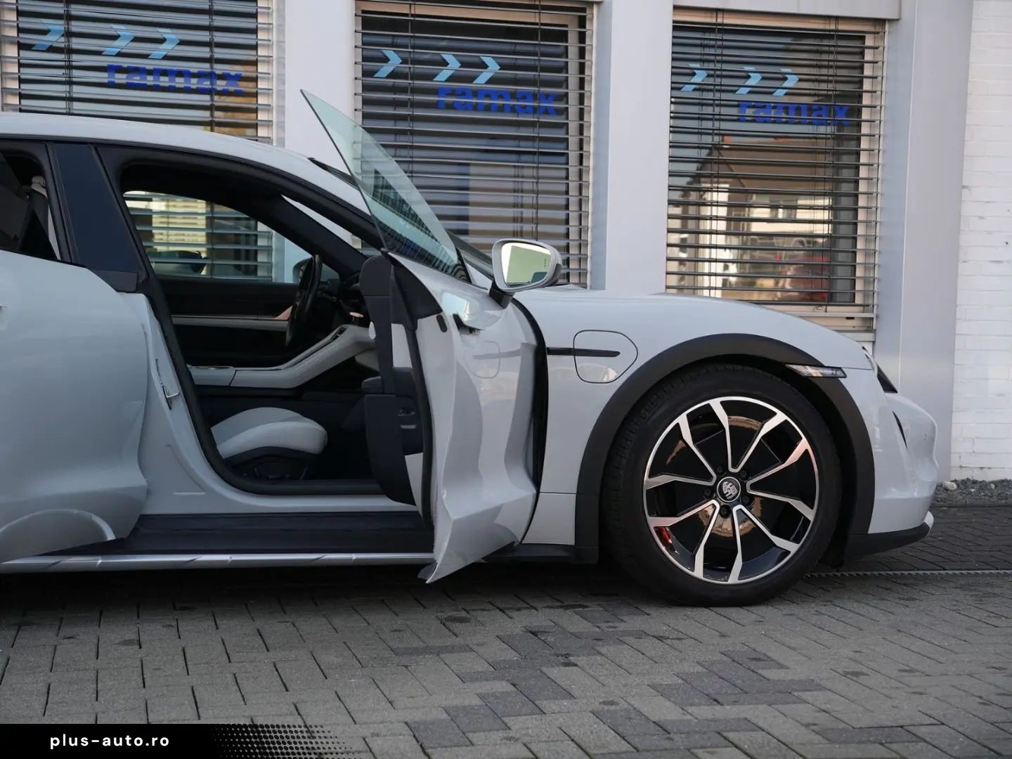 PORSCHE Taycan 4 CrossTurismo LEDER KREIDE-ACC-PANO
