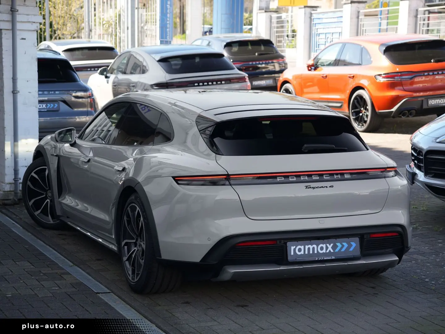 PORSCHE Taycan 4 CrossTurismo LEDER KREIDE-ACC-PANO