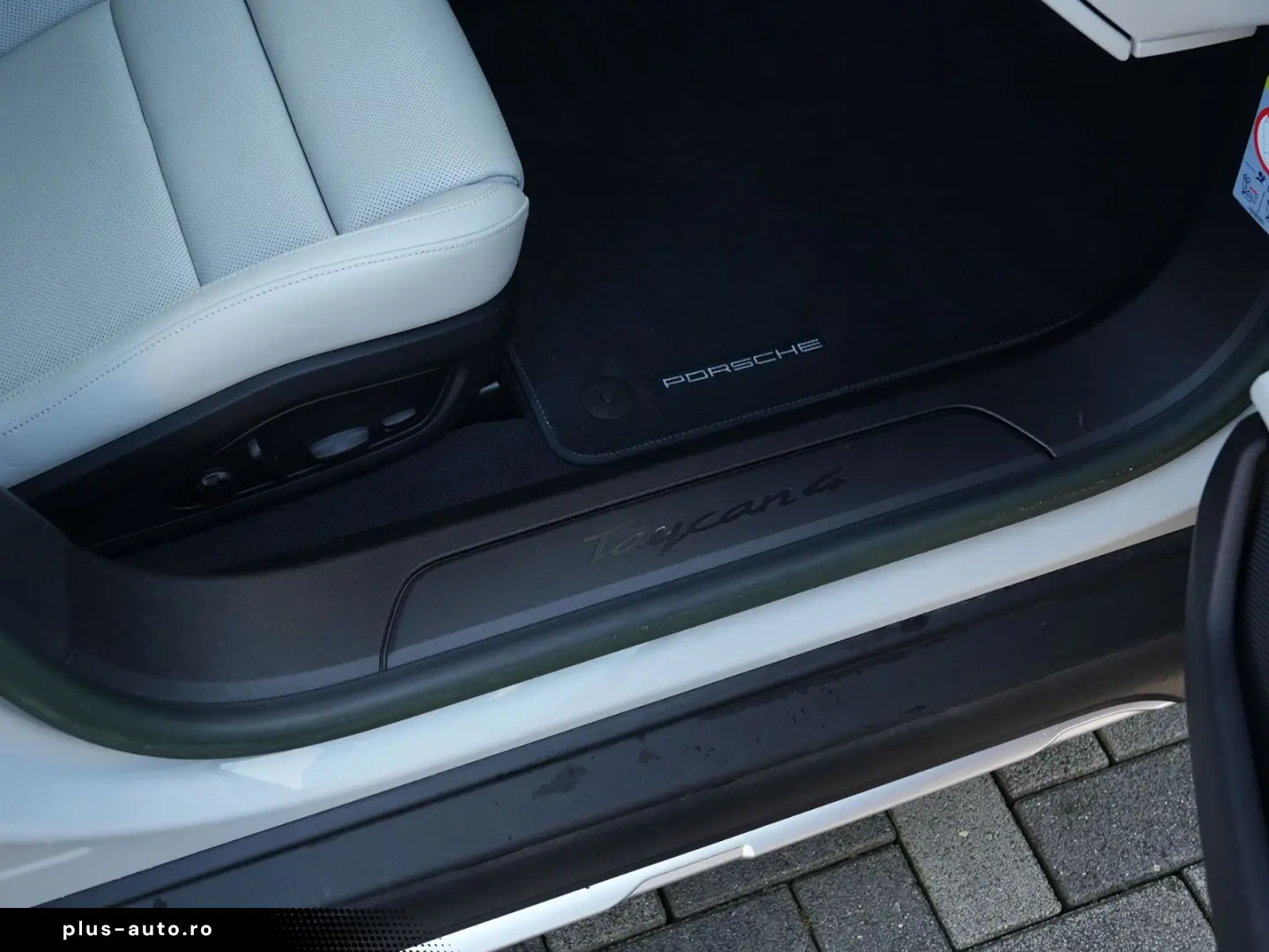 PORSCHE Taycan 4 CrossTurismo LEDER KREIDE-ACC-PANO