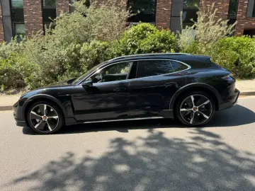PORSCHE Taycan Cross Turismo Turbo PANO BOSE HUD 21  ACC