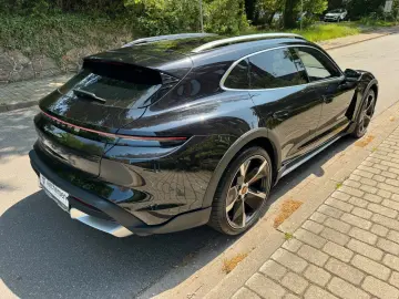 PORSCHE Taycan Cross Turismo Turbo PANO BOSE HUD 21  ACC