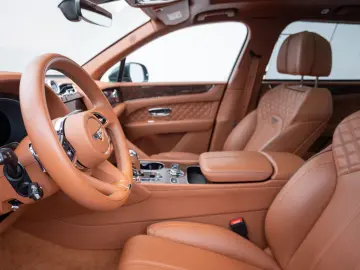 BENTLEY Bentayga V8 First Edition
